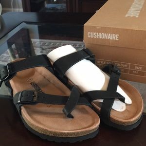 NIB Cushionaire black Luna sandals size 6